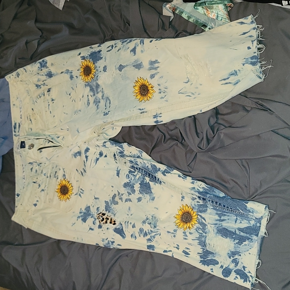 Amethyst custom capris